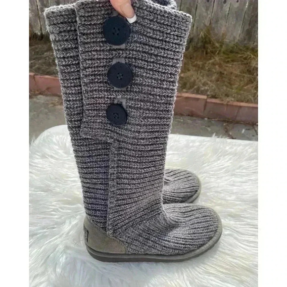 UGG®
Women's Classic Cardy Boots - Picture 2 of 7